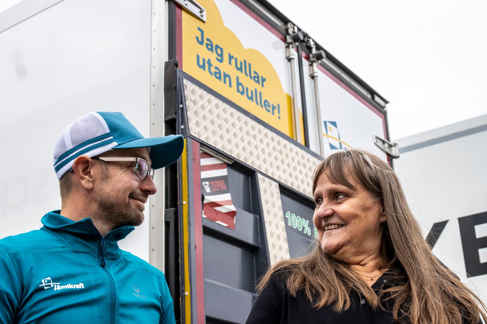Jämtkrafts energispecialist Jimmy Anjevall och Sandberg & Jonssons vd Marianne Kurtsson är nöjda med samarbetet.