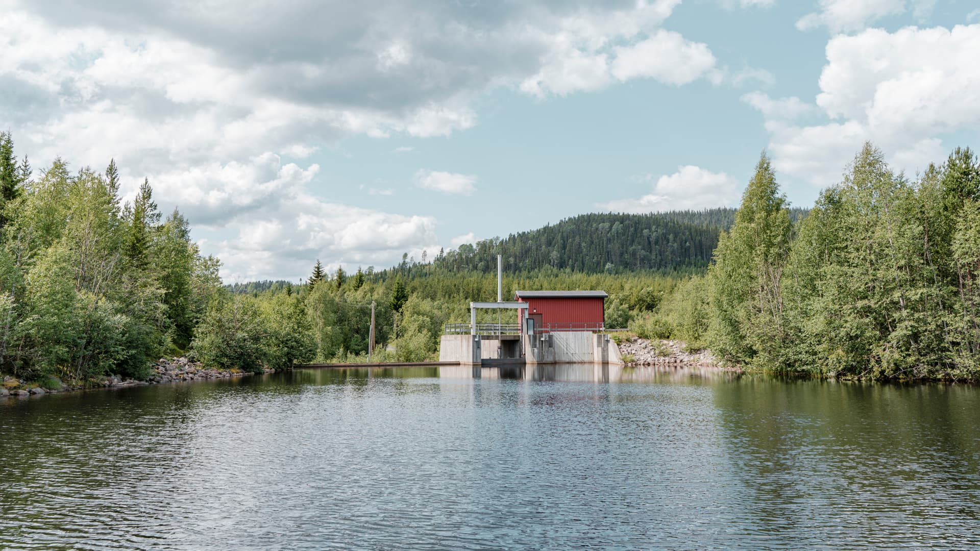 Bild från Lövhöjdens vattenkraftverk. Foto: Mats Lind.
