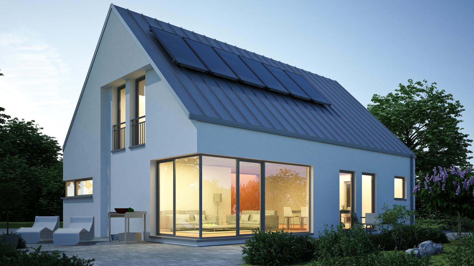 Nybyggd villa med solceller på taket