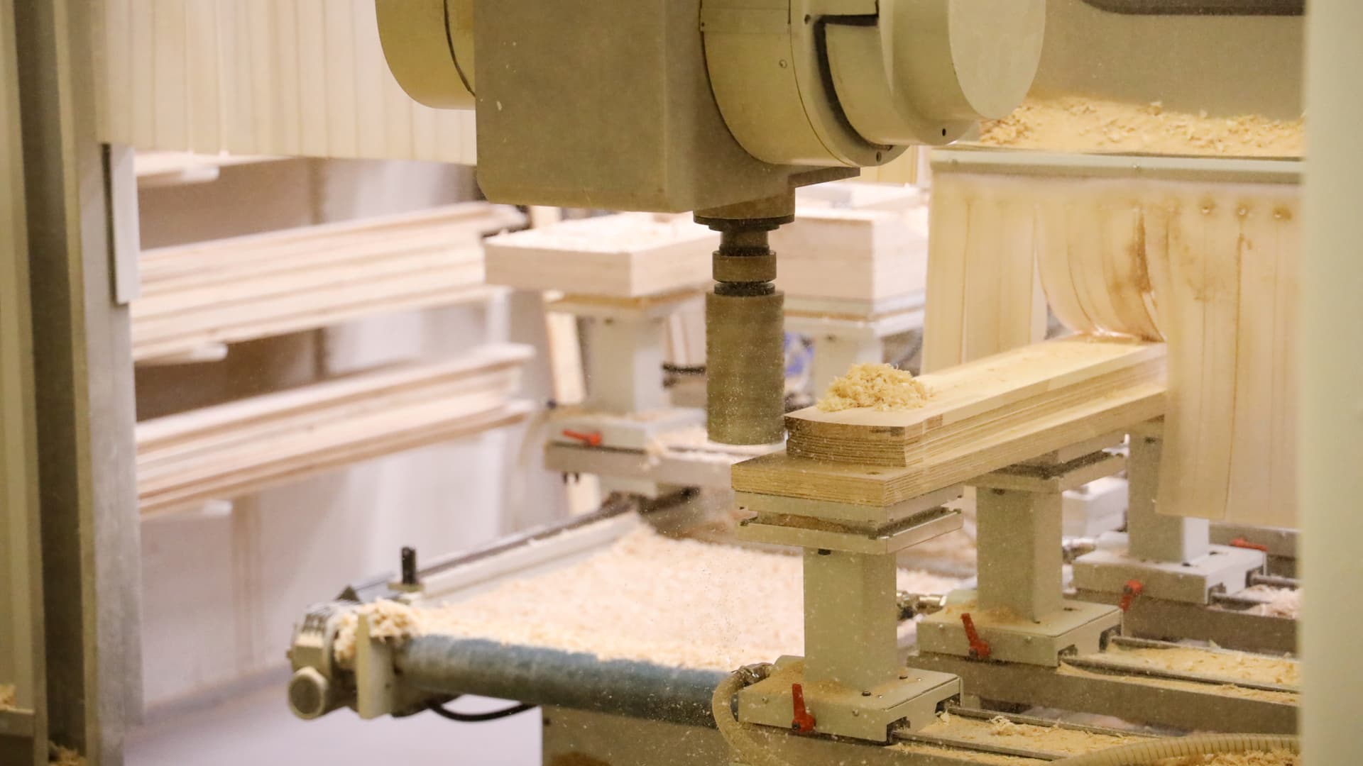 Bilder inifrån Åre skidfabrik